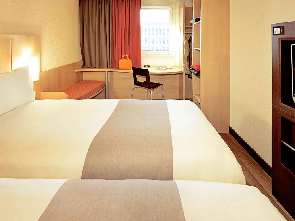 Ibis Chateau De Fontainebleau Phòng bức ảnh