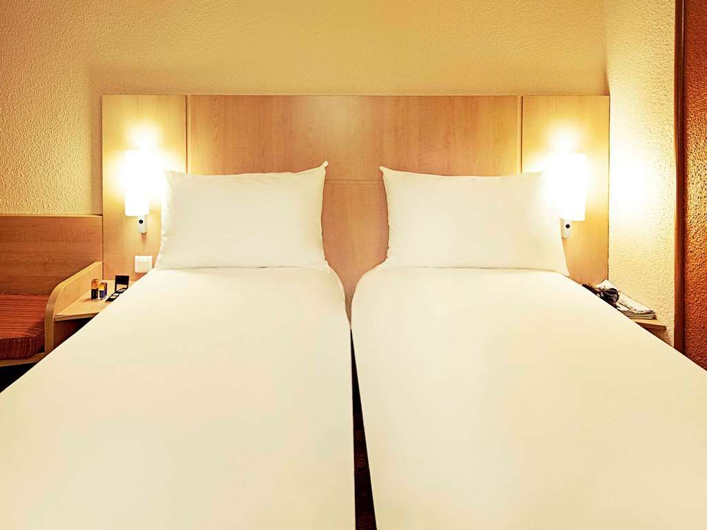 Ibis Chateau De Fontainebleau Phòng bức ảnh